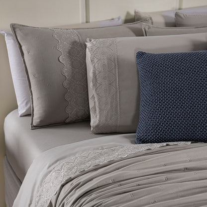 [10 PIEZAS] Juego de cama Serena percal 300 hilos bordado inglés + Set de Toallas Premium de Regalo (Copy)