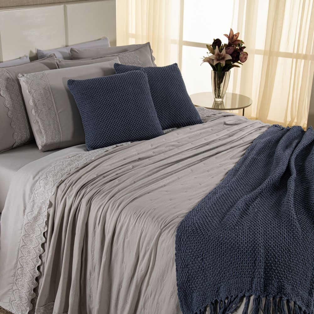 [10 PIEZAS] Juego de cama Serena percal 300 hilos bordado inglés + Set de Toallas Premium de Regalo (Copy)